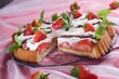 Easy, light and delicious cake with strawberries