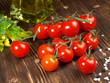 Kirschtomaten mit grobem Salz