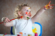 Foto: Cute little child painting Cute little child painting