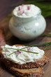 Frischer Quark mit Kräutern