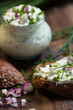 Frischer Quark mit Kräutern