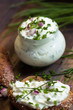 Frischer Quark mit Kräutern
