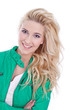Blonde Traumfrau isoliert mit langen Haaren