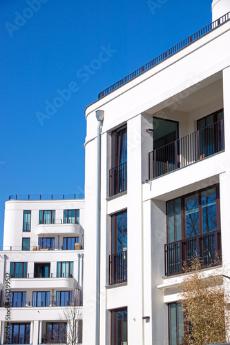 Photo: White townhouse in Berlin White townhouse in Berlin