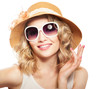 Fashion beautiful woman in sunglasses and hat