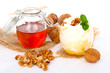 Joghurt mit Honig und Nüssen