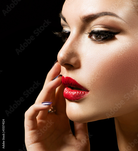 Photo: Beauty Woman with Perfect Makeup Beauty Woman with Perfect Makeup