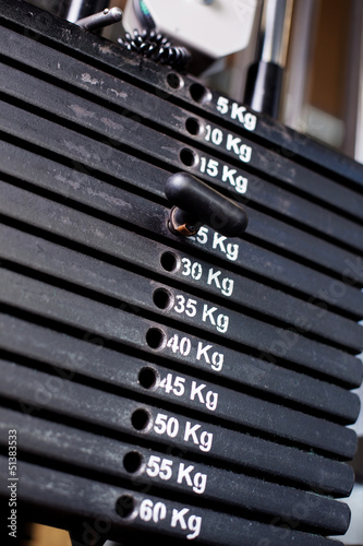 Photo: gewichte im fitnessstudio gewichte im fitnessstudio