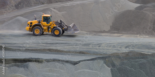 Photo: Bagger in der Schottergrube Bagger in der Schottergrube