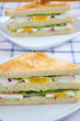 Sandwich mit Ei und Tomaten