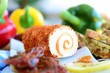 Paprika-Frischkäse und Vollkornbrot