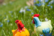 Dekohühner im Garten