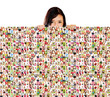 Foto: smiling woman is holding a lot of people portraits smiling woman is holding a lot of people portraits