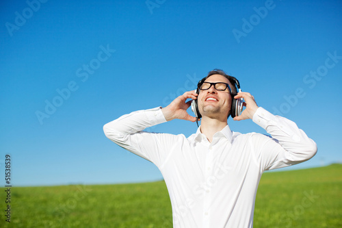 Photo: musik hören musik hören