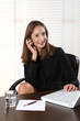 Photo: Frau im Büro Frau im Büro