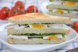 Sandwich mit Ei und Tomaten