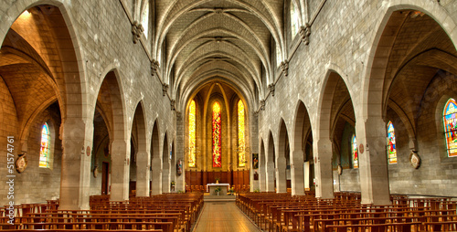 Photo: church Saint Pierre, Saint Paul in Les Mureaux church Saint Pierre, Saint Paul in Les Mureaux