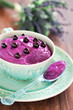 Foto: Silken tofu dessert with currants and lavender syrup Silken tofu dessert with currants and lavender syrup