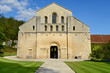 Westfassade der Abteikirche Fontenay / Burgund, Frankreich