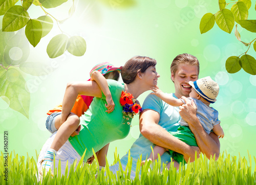 Photo: familie im feld familie im feld