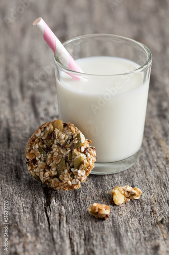 Photo: Milch und Kekse Milch und Kekse