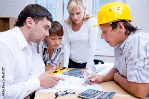 Photo: Meeting the team of engineers Meeting the team of engineers