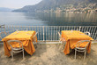 tavoli sul lungolago a Torno - lago di Como