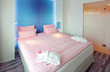 Photo: Doppelbett mit Glastür Doppelbett mit Glastür