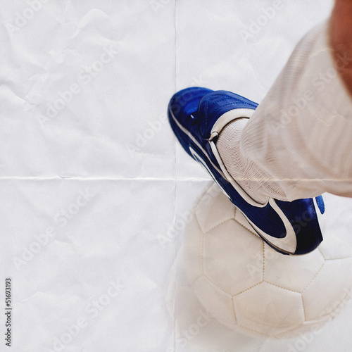 Photo: footballer paper footballer paper