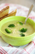 Gemüsesuppe mit Brokkoli