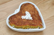 torta a cuore con decorazione