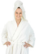 Junge Frau im Bademantel
