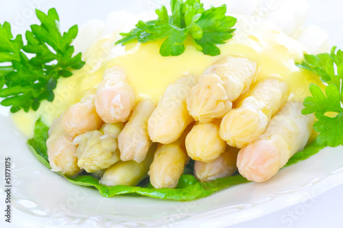 Photo: Spargel mit Sauce Hollandaise Spargel mit Sauce Hollandaise