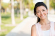 Foto: Woman smiling at the park Woman smiling at the park