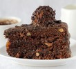 Chocolate cake with walnuts