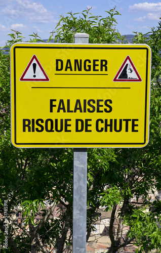 Photo: Panneau signalisation danger Panneau signalisation danger