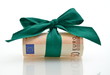 Foto: 50 Euro mit grüne Schleife 50 Euro mit grüne Schleife