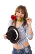 Moda joven y sexy. Mordiendo y mostrando barriga.