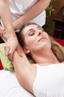 Photo: Frau bei der Massage Frau bei der Massage