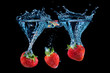 Fresas entrando en el agua