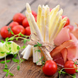 Weißer Spargel mit Räucherschinken