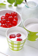 Photo: yogurt magro con ciliegie fatto in casa yogurt magro con ciliegie fatto in casa