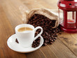 Kaffee, Bohnen und Lampe