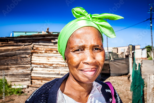 Photo: Woman with the green head wrap Woman with the green head wrap
