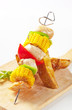 Foto: Shish kebab and potato wedges Shish kebab and potato wedges