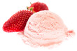 Foto: strawberry ice cream scoop with strawberries on white background strawberry ice cream scoop with strawberries on white background