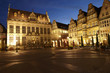 Rathausplatz in Bremen (Deutschland) zur blauen Stunde.
