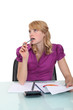 Foto: Blond woman thinking Blond woman thinking