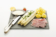 Foto: weißer Spargel mit Kartoffel, Schinken und Sauce Holandaise weißer Spargel mit Kartoffel, Schinken und Sauce Holandaise