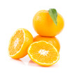 Foto: Ripe tasty tangerines isolated on white Ripe tasty tangerines isolated on white